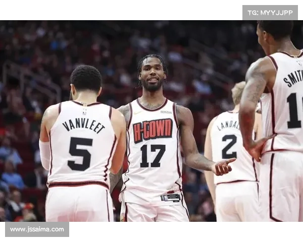 NBA炸场!20岁小伙隔着詹姆斯暴力砸筐!火箭却笑疯 首轮要干灰熊